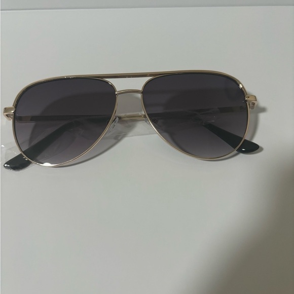 Gold Frame Aviator Sunglasses - Picture 1 of 6